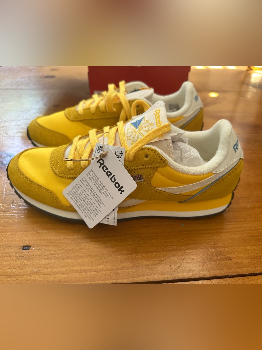 NWT Reebok Women’s 10.5 Classic AZ Running Shoes